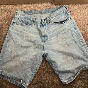 Wrangler, size 32, Jean color